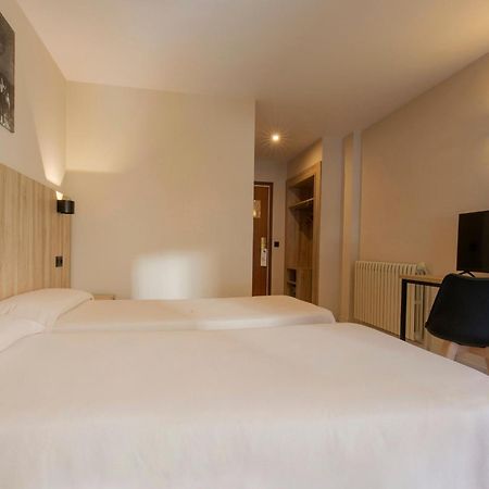 Hotel Encamp Quarto foto